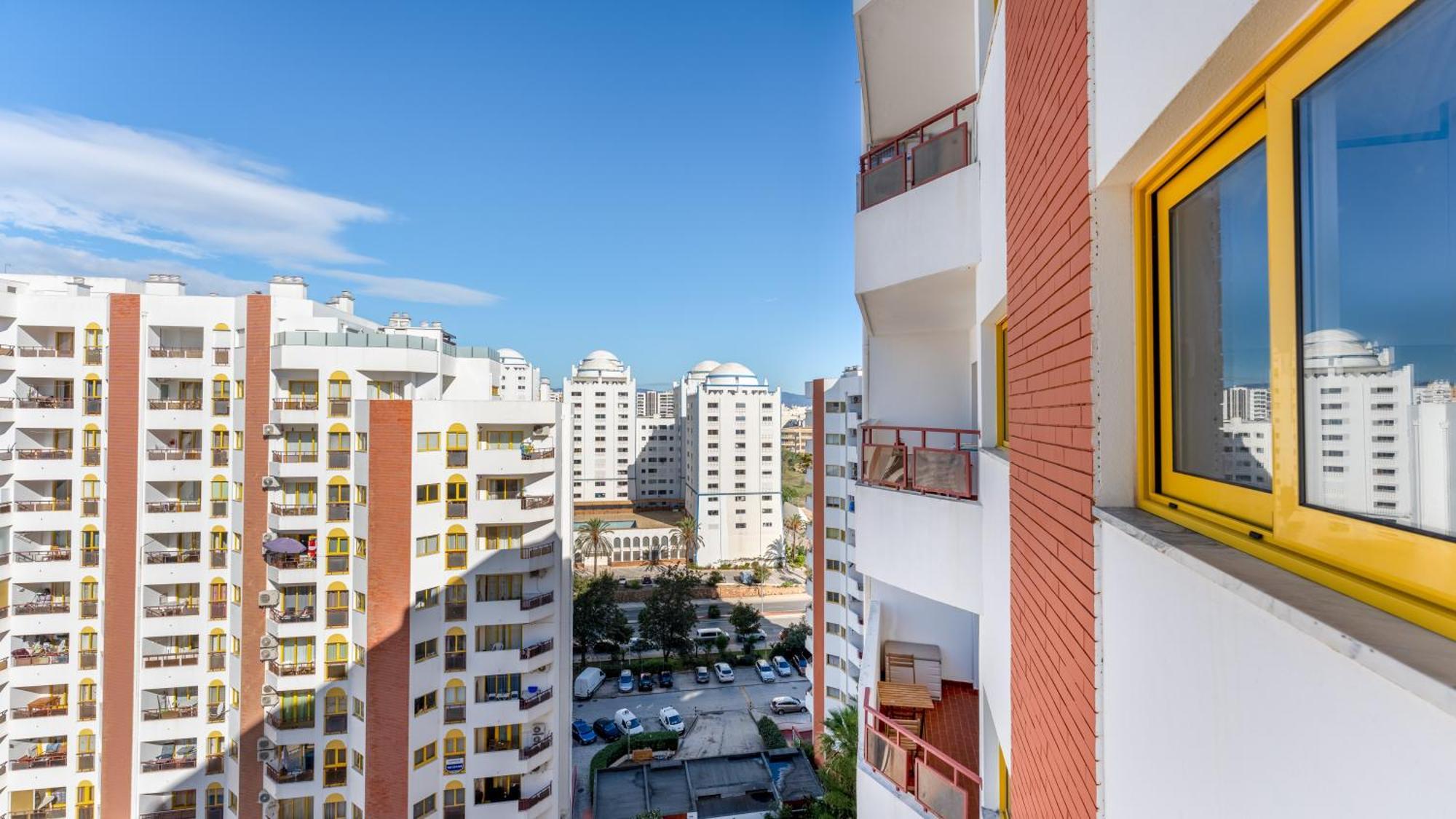 Serene Blue 1 Bdr Flat With Balcony By Lovelystay Portimão Eksteriør bilde