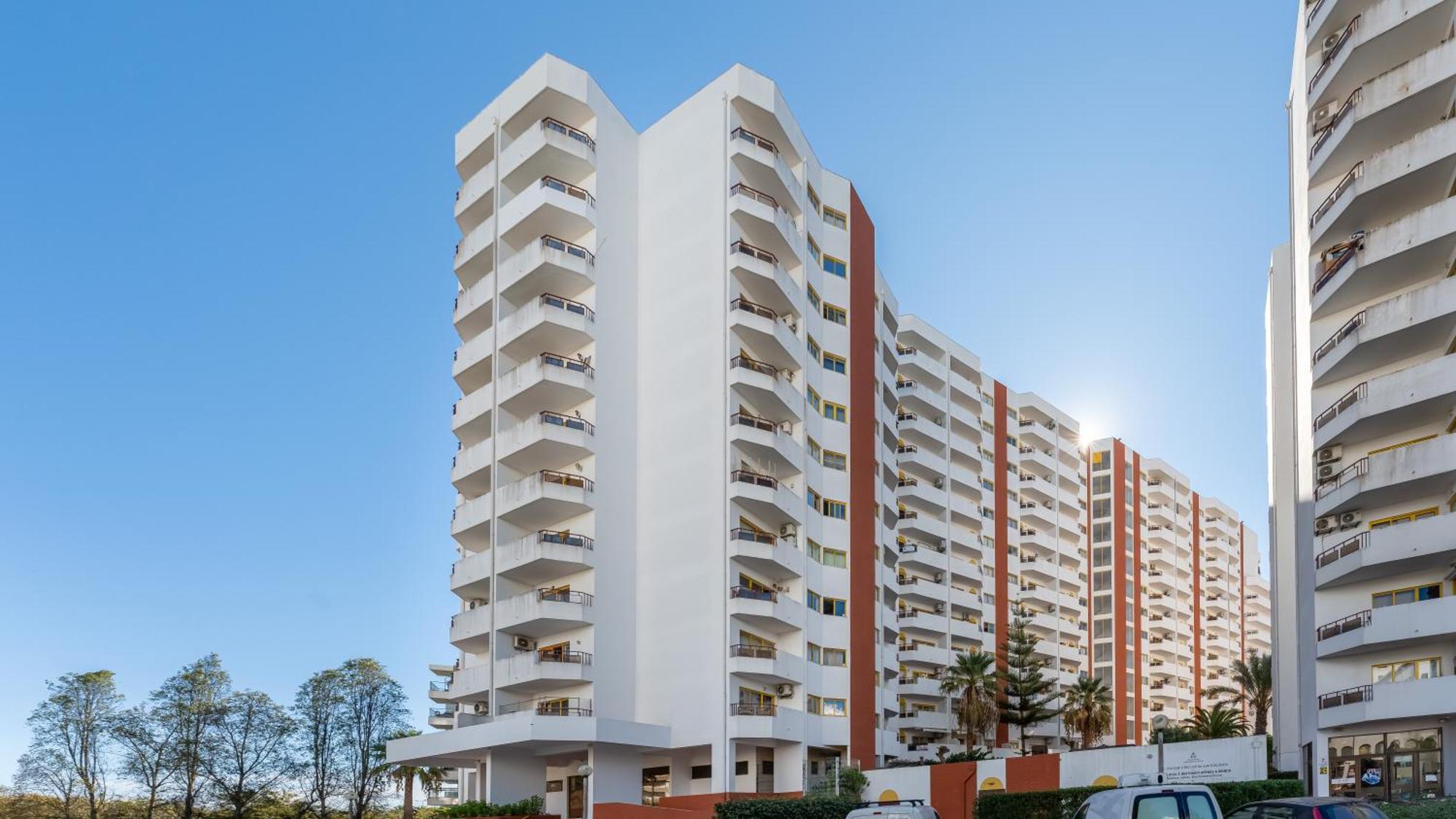 Serene Blue 1 Bdr Flat With Balcony By Lovelystay Portimão Eksteriør bilde
